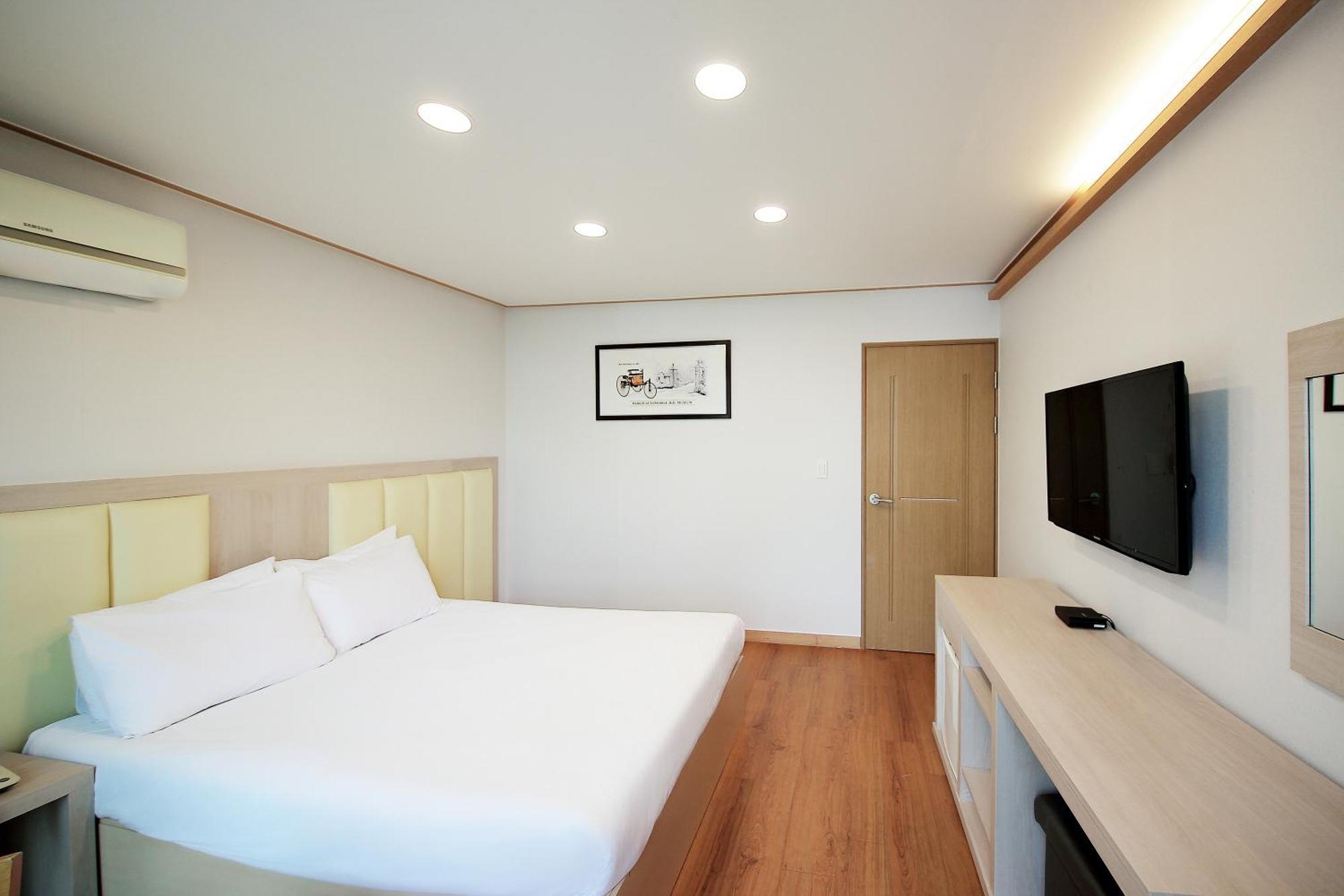 Shin Shin Hotel Jeju City Dış mekan fotoğraf